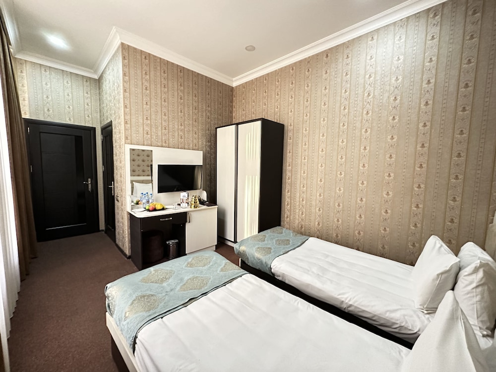 Elite Double or Twin Room - Photo 5