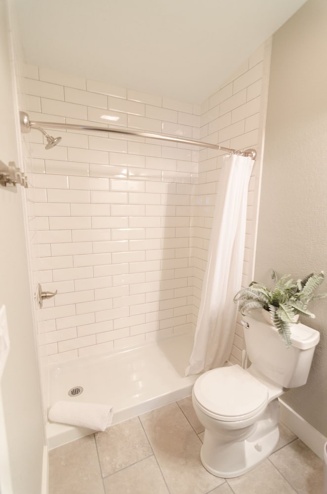 Premium Suite (8) photo 3