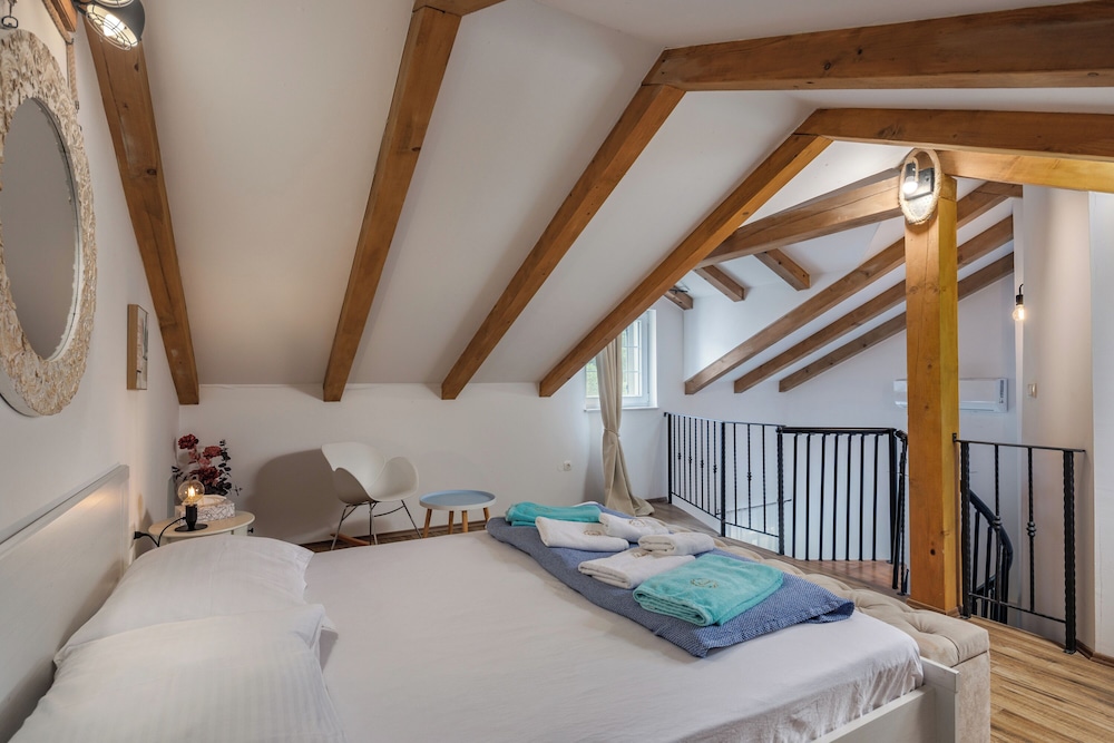 Family Villa, 5 Bedrooms (Nature Villa Frangipane with Pool) photo 1