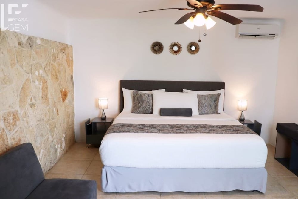 Comfort Double or Twin Room, Ensuite, Poolside