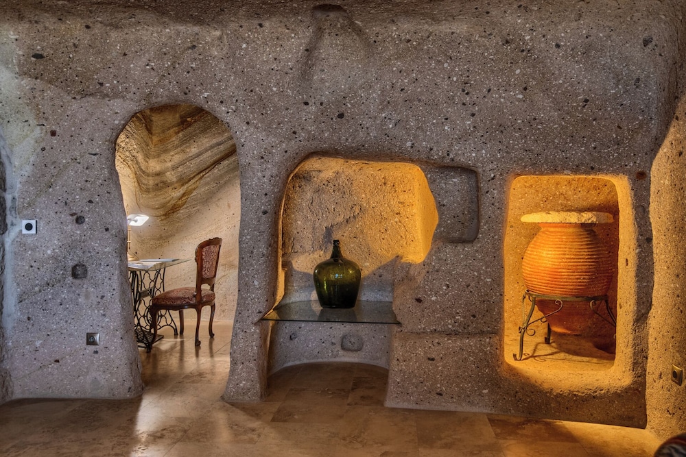 Muhteshem Imperial Pool Suite - Photo 9