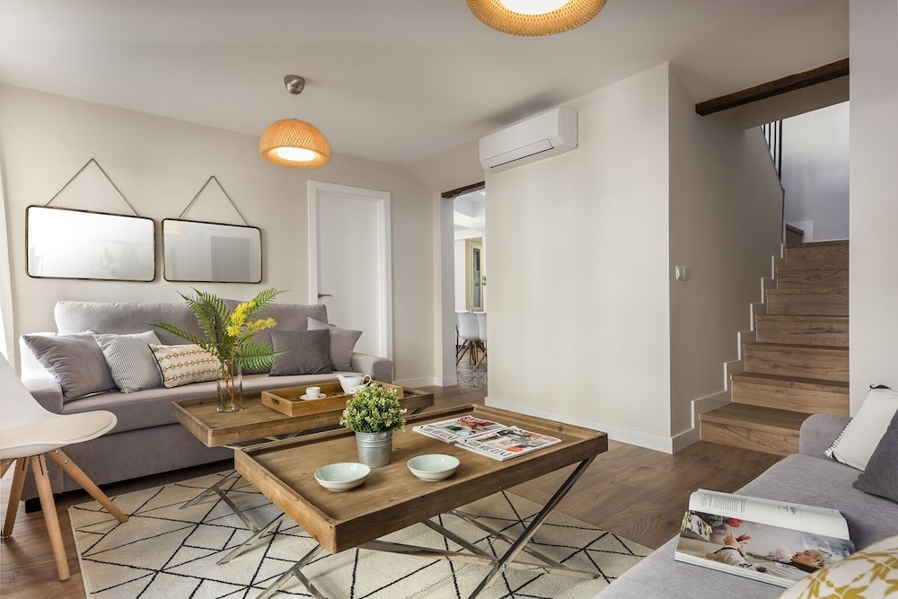 Apartment (3 Bedrooms)