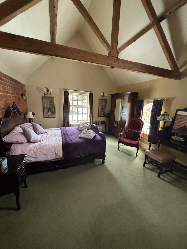 Superior Double Room, Ensuite (Room 5) - Photo 2