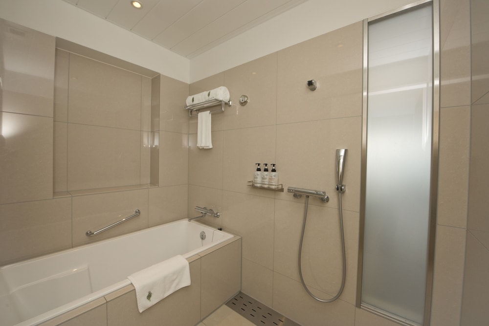Standard Twin Room, Non Smoking, Sea View photo 2