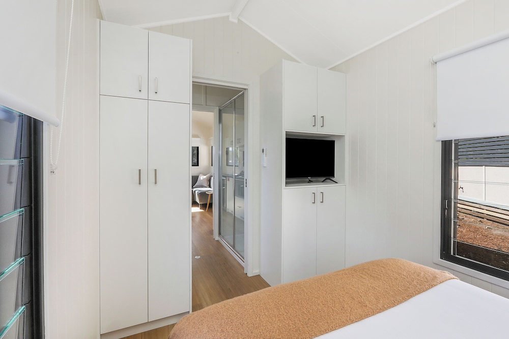 Tiny Home - Sleeps 2 - Dog Friendly photo 2