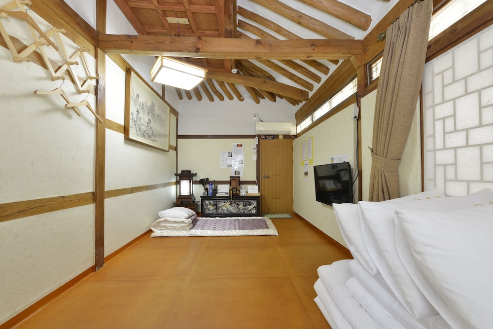 Traditional Twin Room (Ondol, 22sqm) - Photo 16