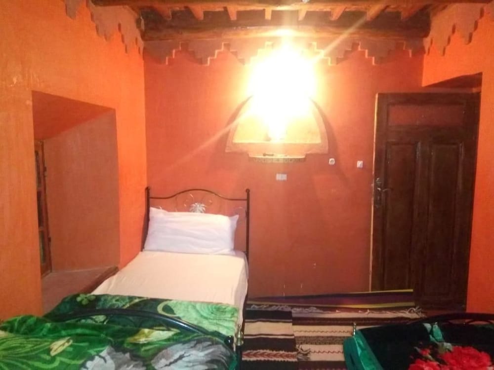 Triple Room, 3 Twin Beds photo 1
