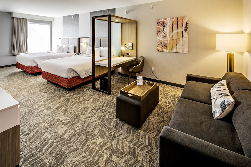 Suite, Multiple Beds (Hearing Accessible) photo 3