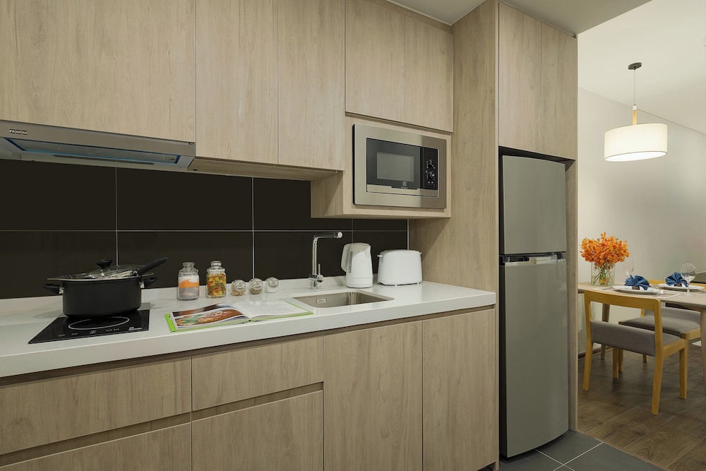 Premier Room, 2 Bedrooms - Photo 11