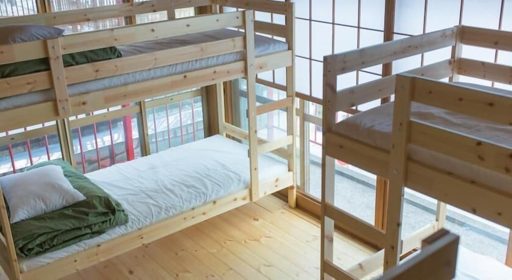Bunk Bed in Mixed Dormitory Room, Shared Bathroom photo 2