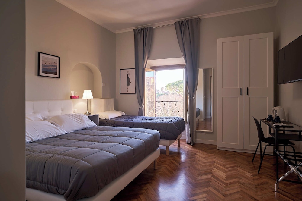 Classic Triple Room