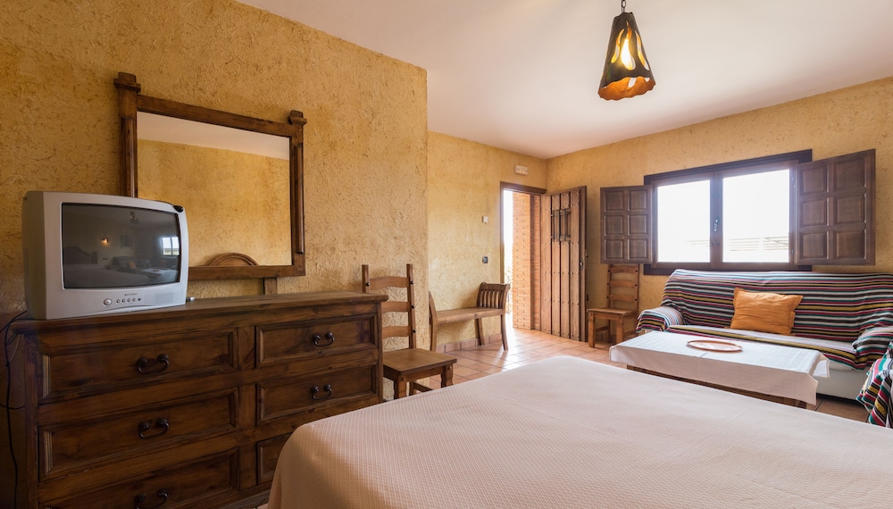 Suite, Accessible, Bathtub photo 3