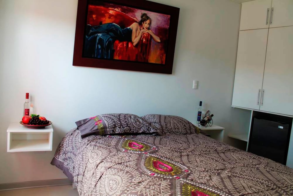 Romantic Double or Twin Room, 1 King Bed photo 3