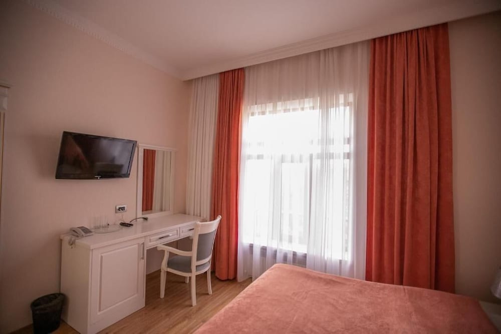 Standard Room photo 2
