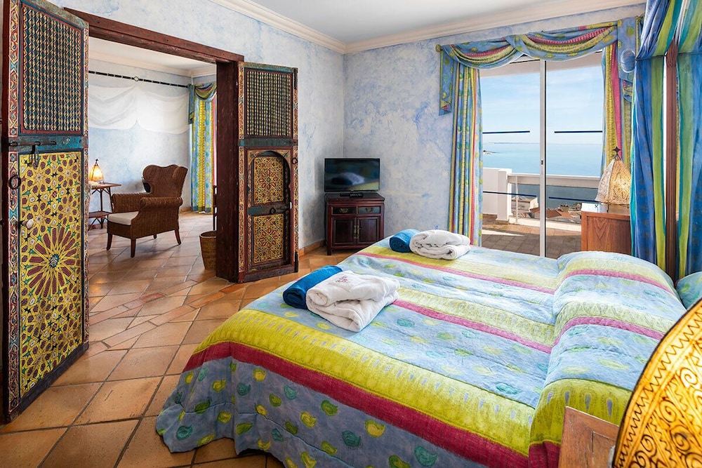 Deluxe Double Room, Sea View - Photo 4