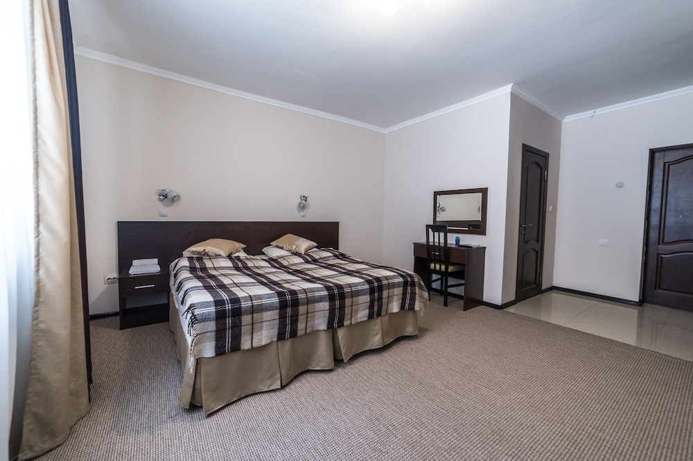 Standard Double Room photo 3