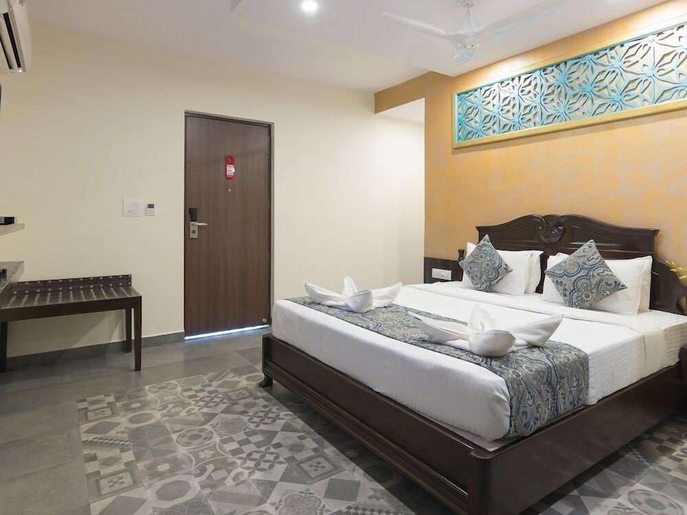 Deluxe Room, 1 Double Bed - Photo 11