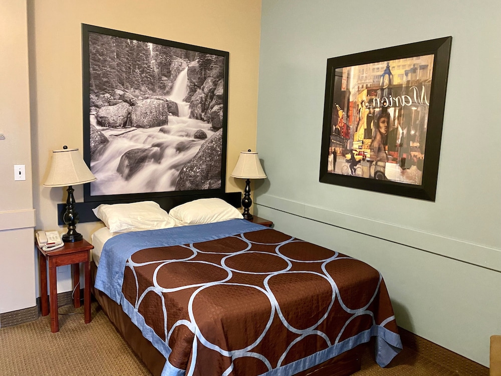 Suite, 1 Queen Bed with Sofa bed, Non Smoking - Photo 3