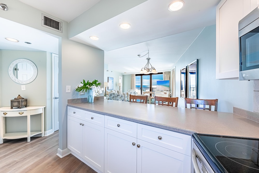 Condo, Multiple Beds (Beachside One 4101 ) photo 1