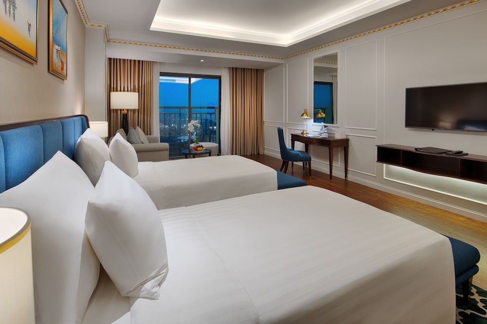 Deluxe Twin Room, Bay View - Photo 6