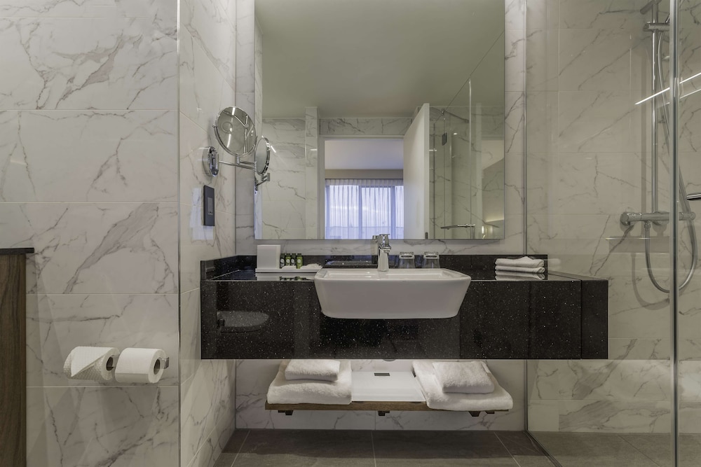 Suite (Liberties)