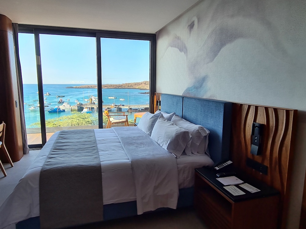 Suite, 1 Bedroom - Photo 4