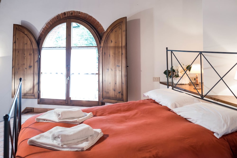 Traditional Apartment, 1 Double Bed With Sofa Bed photo 1