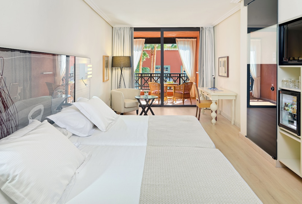 Standard Double Room (2 Adults)