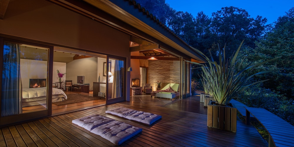 Honeymoon Suite, Patio, Garden View