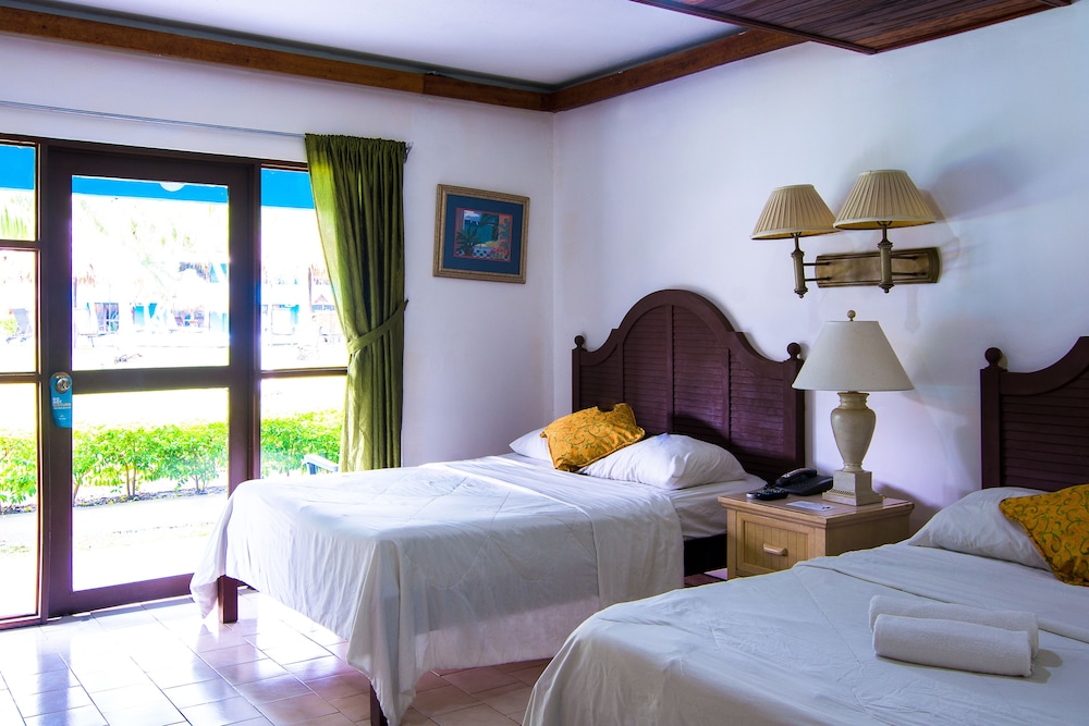 Beachfront Room,2 Queen Beds