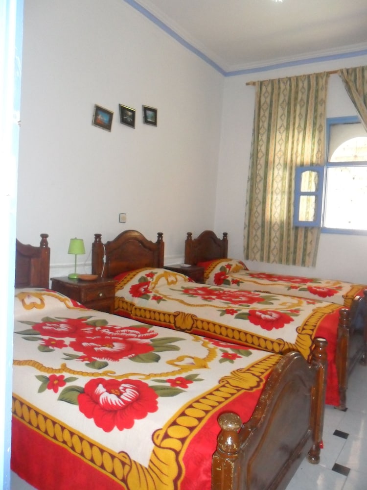 Basic Single Room, 1 Bedroom, Private Bathroom, City View photo 2