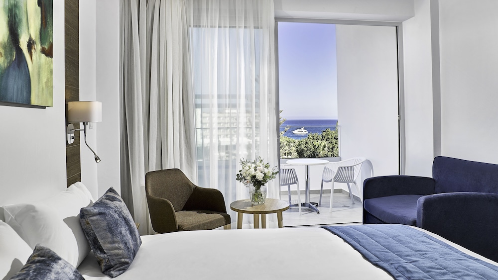 Design Double or Twin Room, 1 Bedroom, Sea View