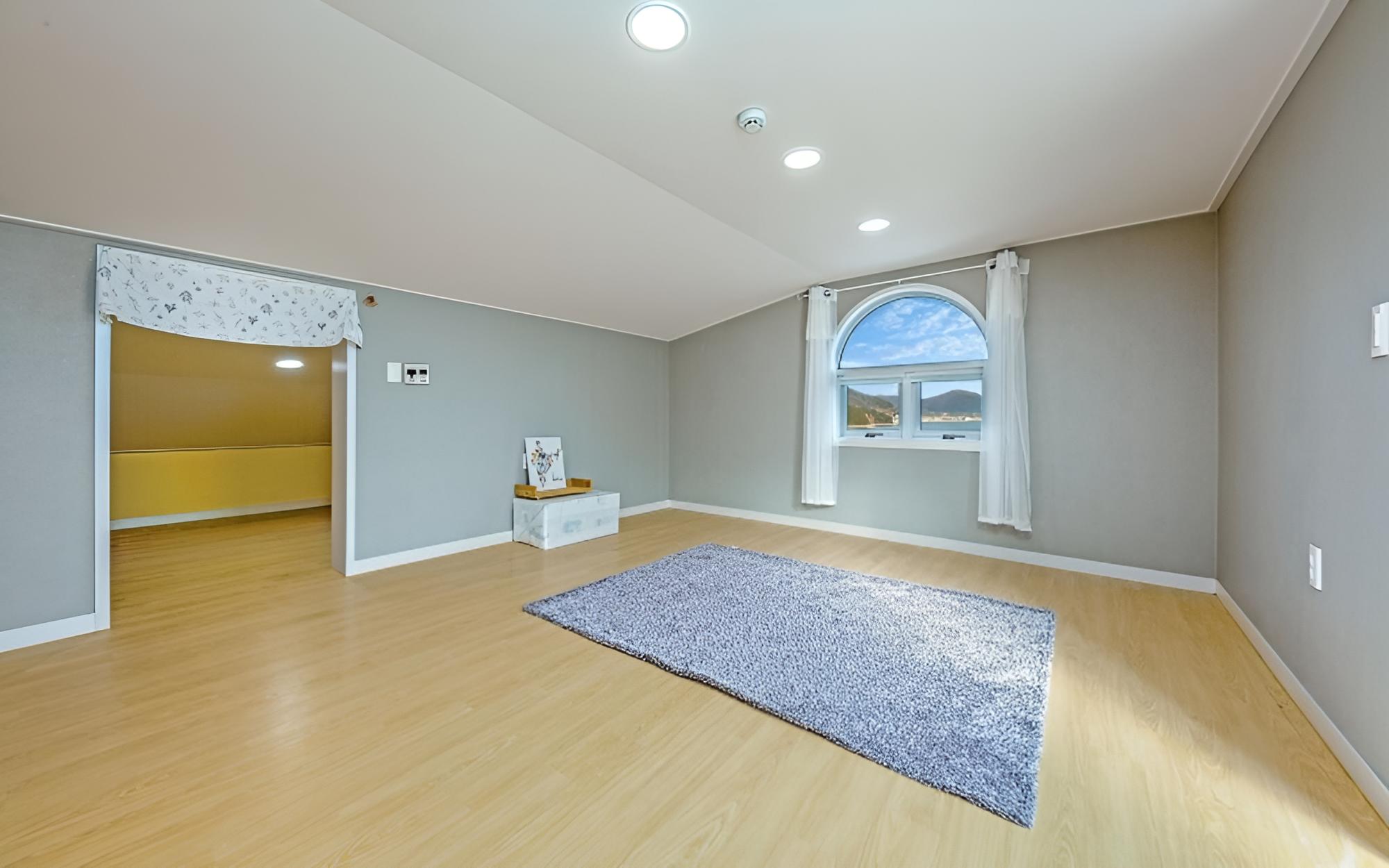 Room (301 (Family Room Ocean View)) - Photo 1