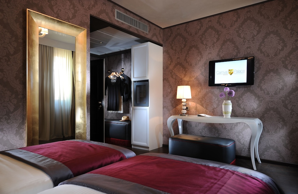 Economy Double Room photo 3
