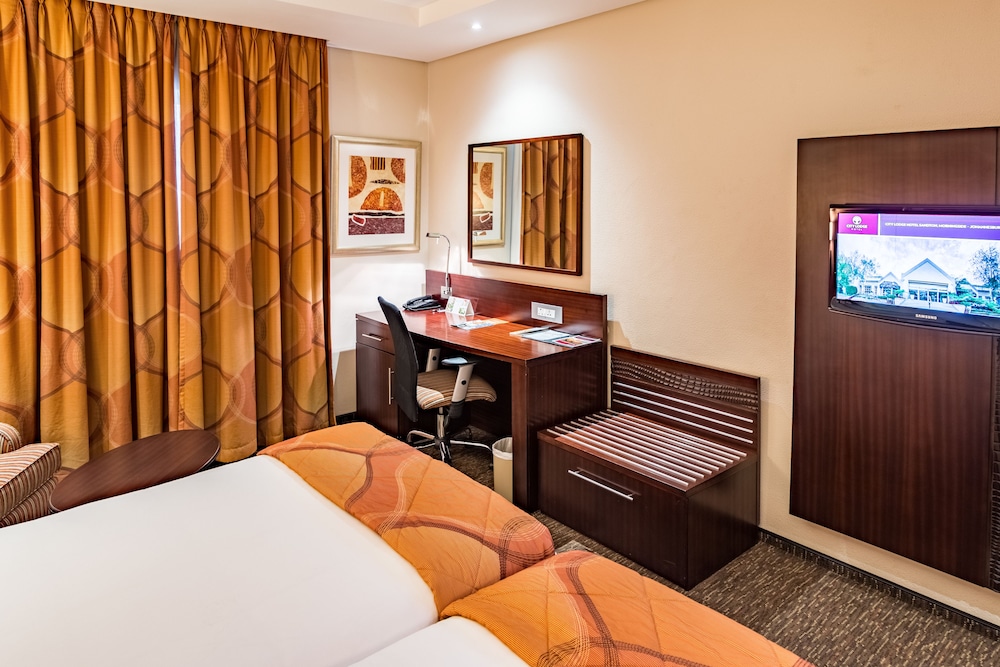 Twin Room, Non Smoking photo 2