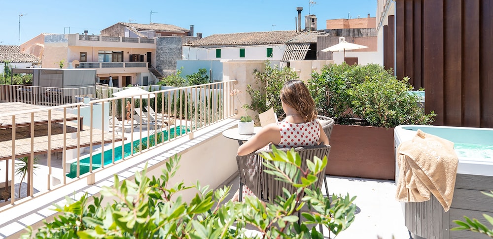 Deluxe Double Room, Terrace - Photo 3