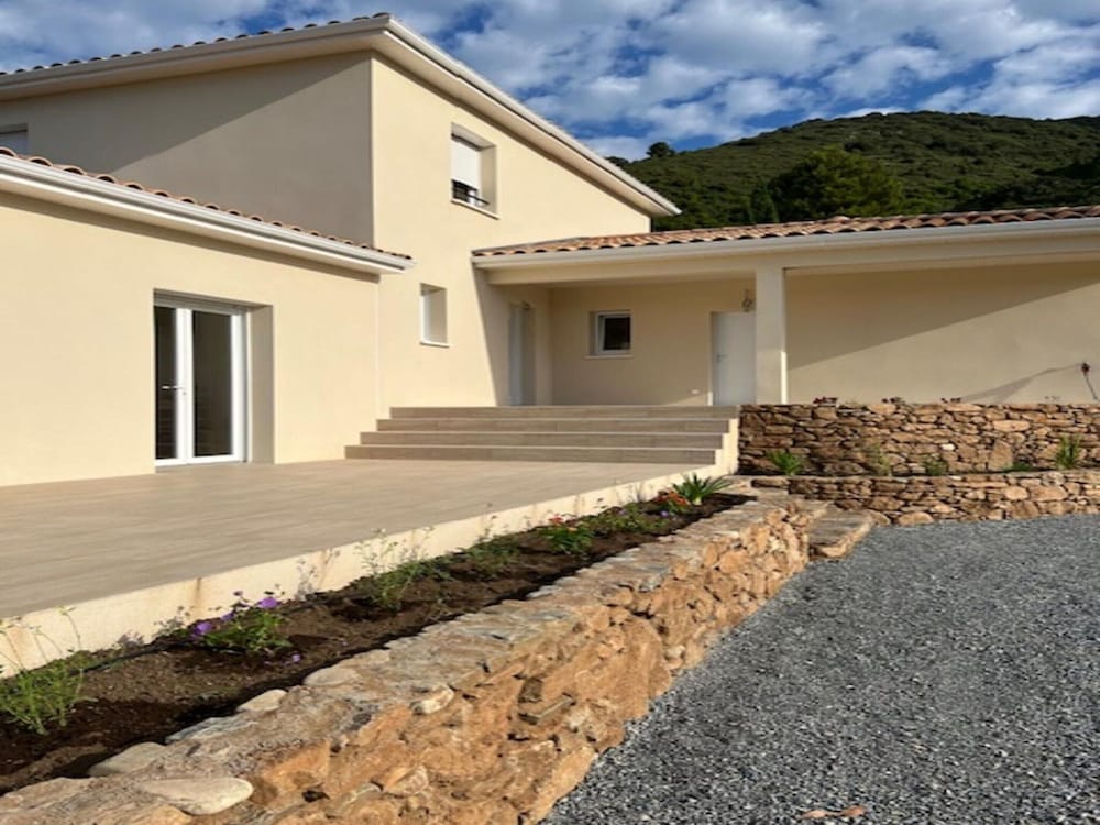 House photo 2