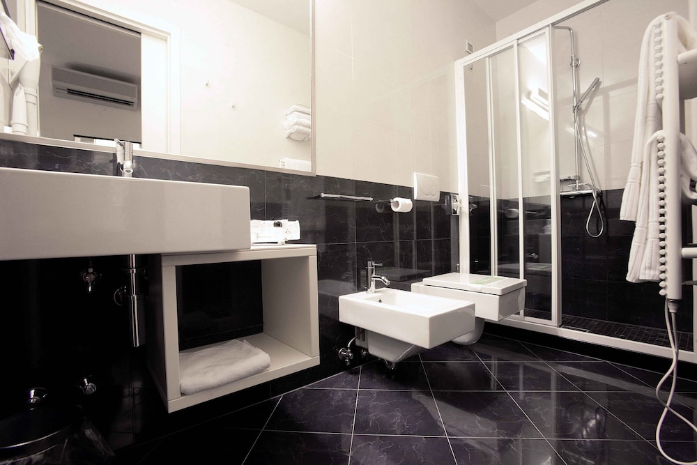 Quadruple Room, Non Smoking - Photo 6