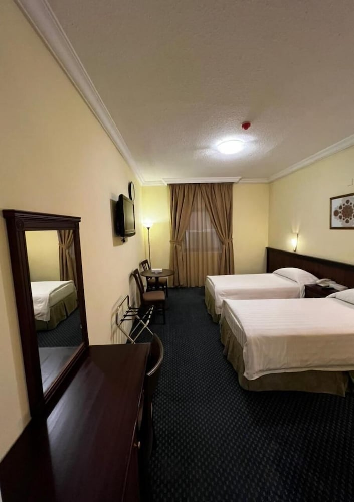 Economy Room