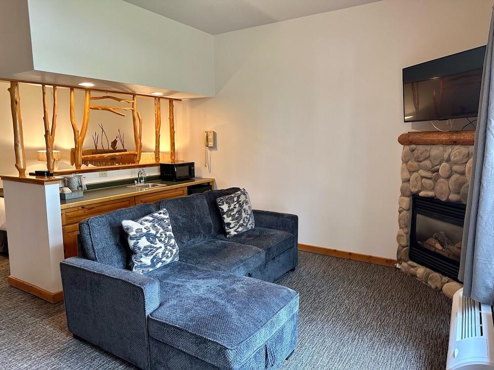 Deluxe Suite photo 3