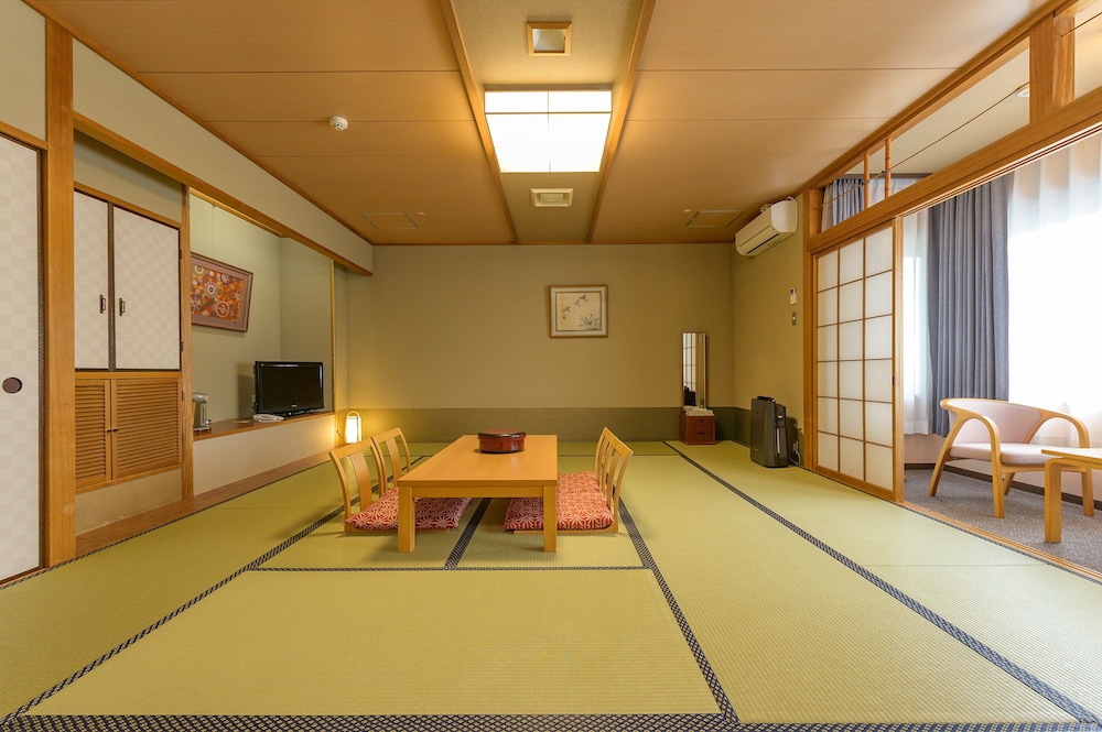 Superior Japanese Style Room