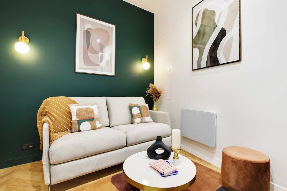 Apartment photo 1