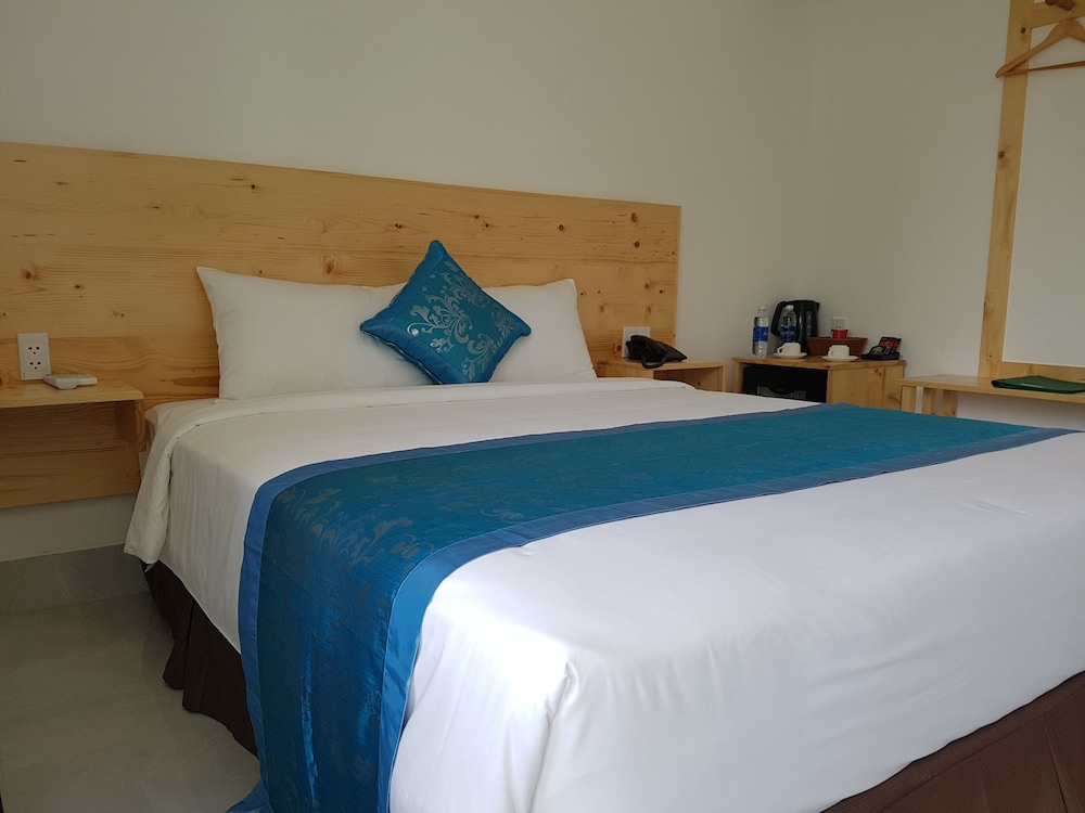 Economy Room, 1 Queen Bed, Courtyard Area (with Window, Villa Area) photo 2