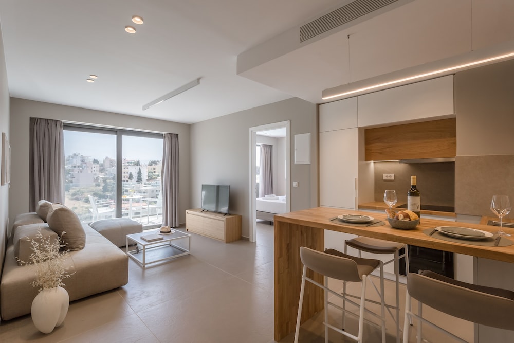 Noemie Luxury Suite 106