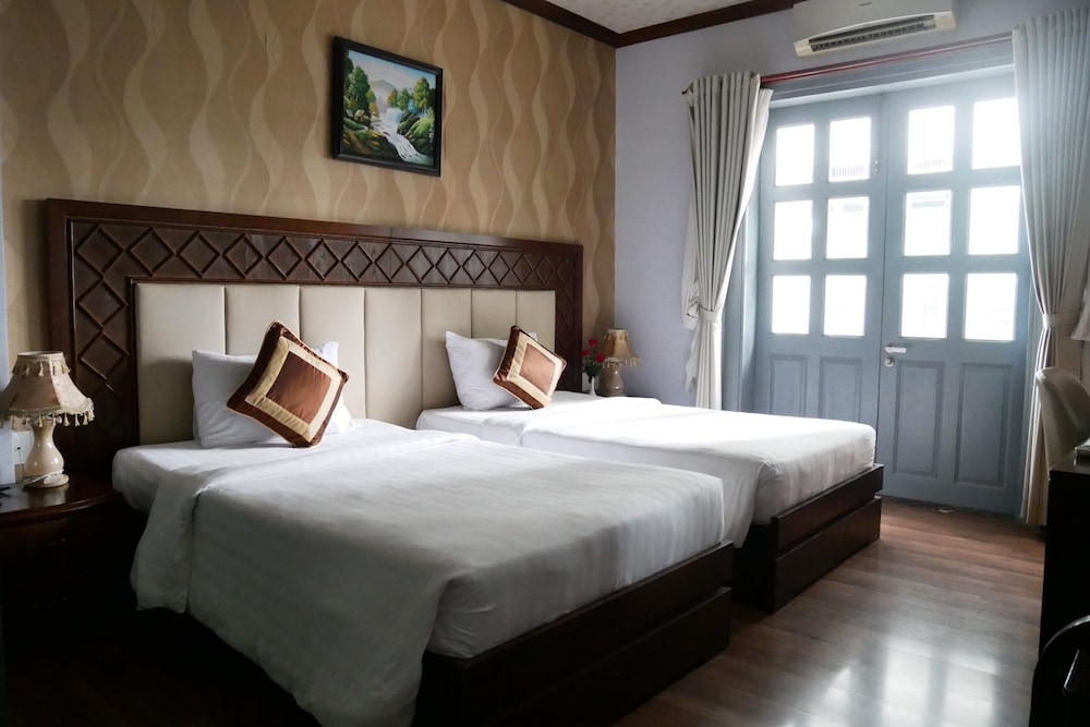Deluxe Twin Room (with TOTO washlet toilet) photo 1