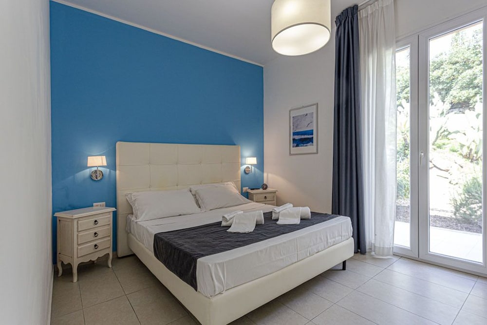 Luxury Apartment photo 2