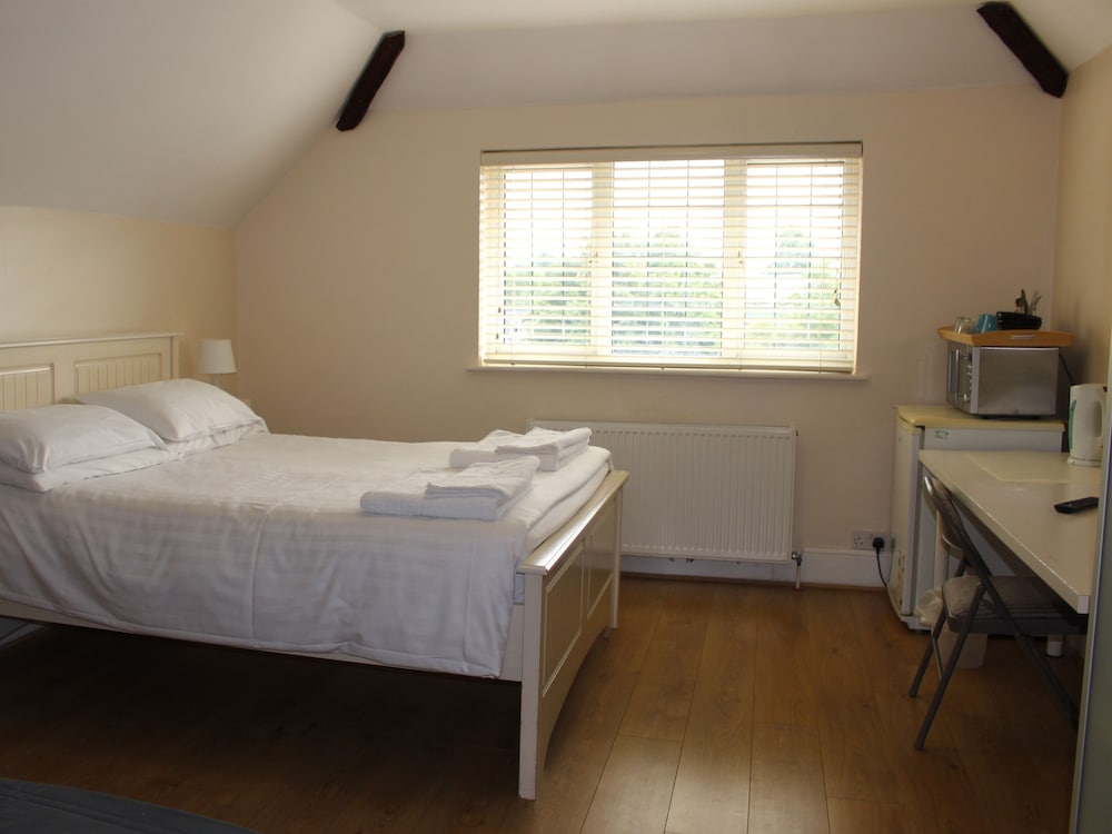 Suite, Ensuite (With Double & Single Bed) photo 2