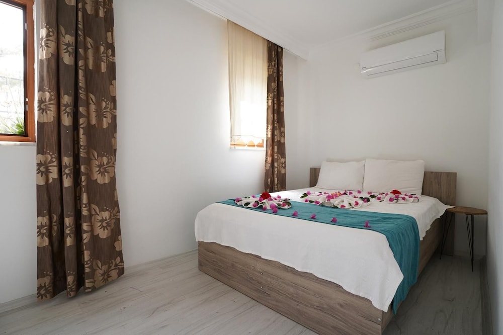 Standard Twin Room photo 2