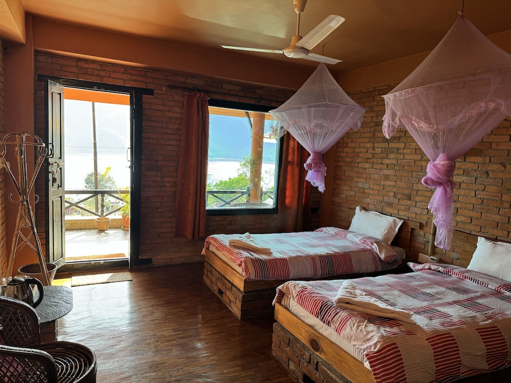 Twin Room With Private Balcony Breakfast Included photo 2