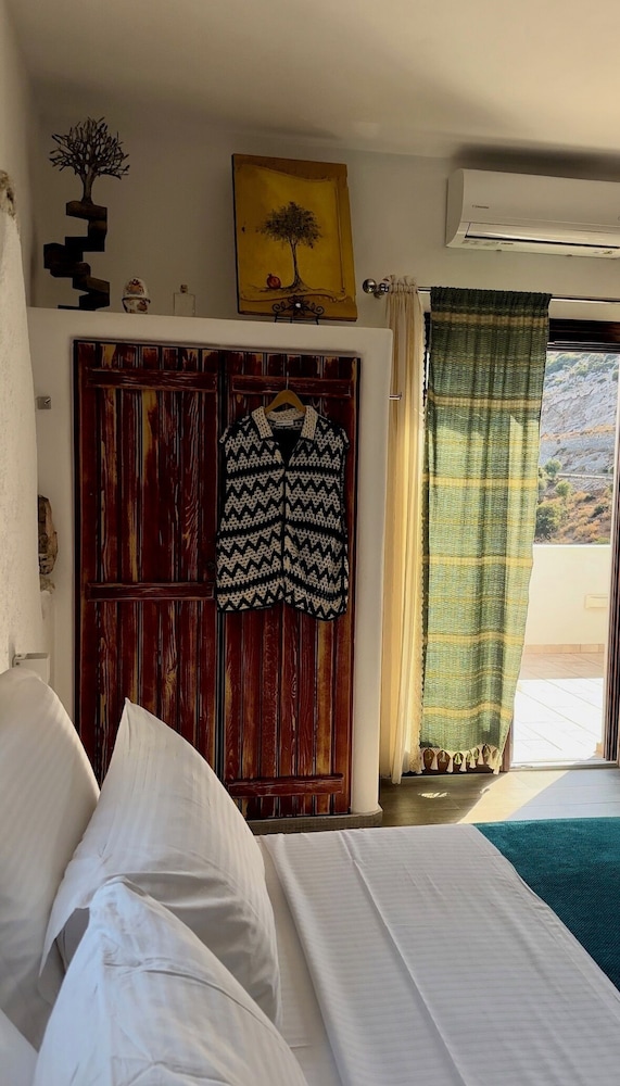 Luxury Suite (Helen of Troy) photo 3